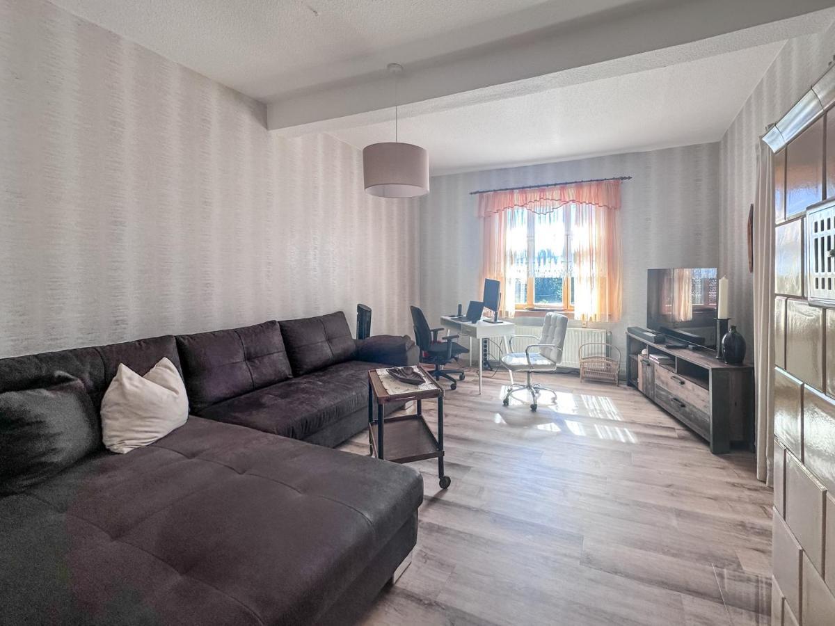Schoene Altbauwohnung Mit Grosser Sonnenterrasse Rudolstadt Esterno foto